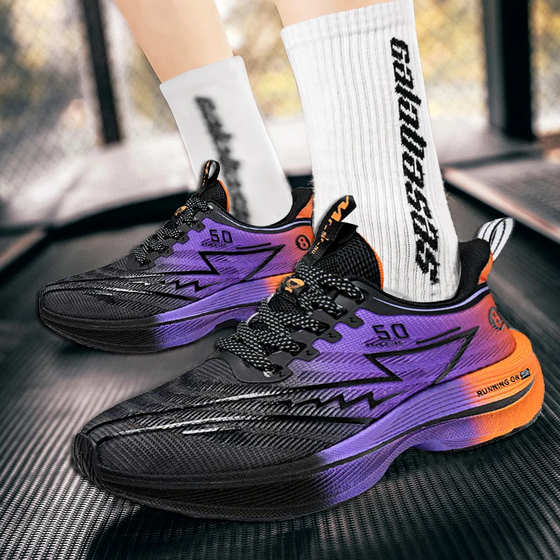 

Fashion men's and women's running shoes are light and breathable leisure sports shoes, non-slip and cushioning tennis shoes 45