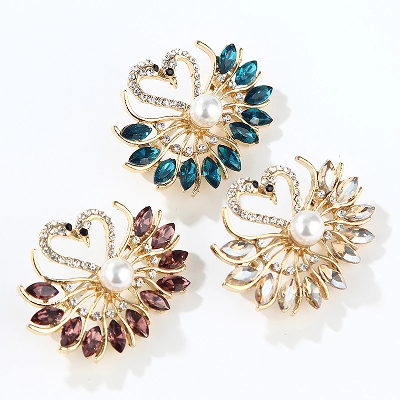 Cute Crystal Swan Brooch Pins Champagne Lovers Animal Rhinestones Brooches For Women Wedding Scarf Jewelry Vintage Lapel Pins