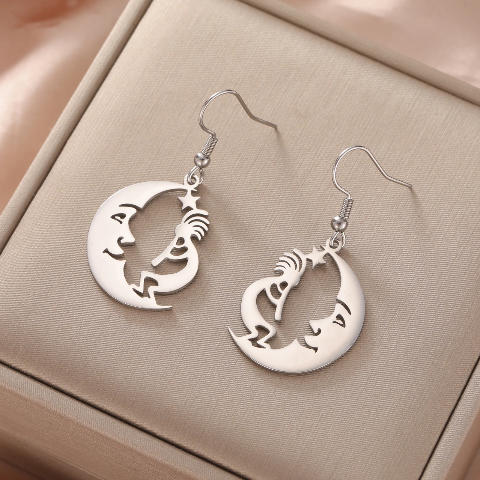 Unift American India on the Moon Charms Earrings Stainless Steel Women Earrings Romantic Tribe Ethnic Kokopelli Musician Jewelry