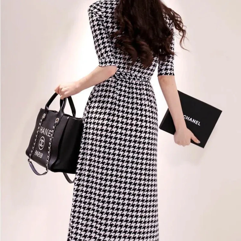 Spring Autumn New V-neck Three Quarter Fashion Midi Dress Women High Street Printing Dresses Vintage Elegant All-match Vestidos