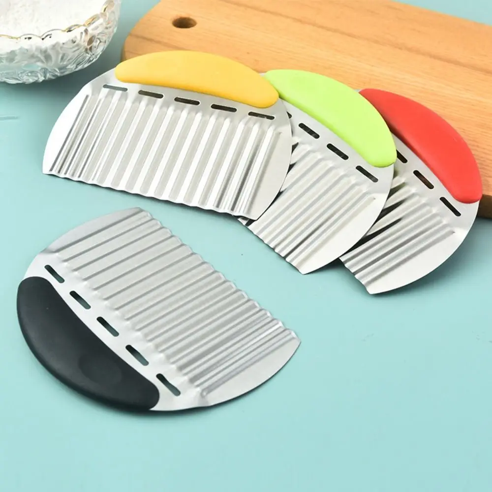 Easy Clean Wave Shape French Fries Cutter Heavy Duty Durable Potato Cutter Ergonomic Handle Crinkle Cutter Kitchen Gadgets