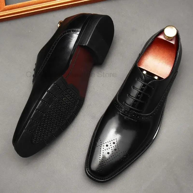 

Brand Mens Oxford Shoes Genuine Leather Carving Brown Black Lace-Up Pointed Toe Office Wedding Dress Formal Oxford Shoes For Men