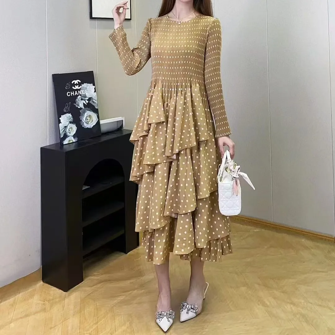 2024 Miyake Fashion Autumn Long Sleeve Dress Women's Polka Dot Cake Design Sense Niche Versatile Long Dresses Women's Clothing