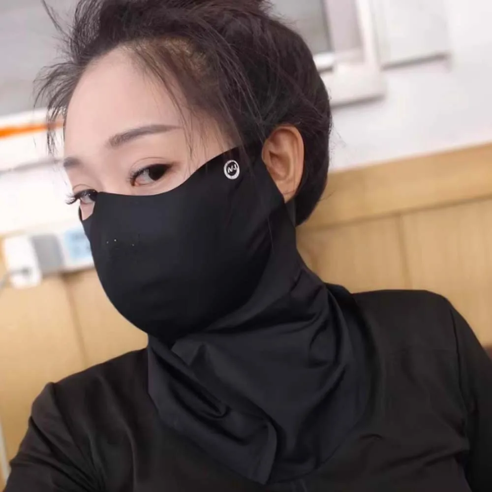 

Traceless UPF50+ Sunscreen Mask Elastic Small Hole Ice Silk Face Clothing Lightweight Quick-drying UV Protection Mask Summer