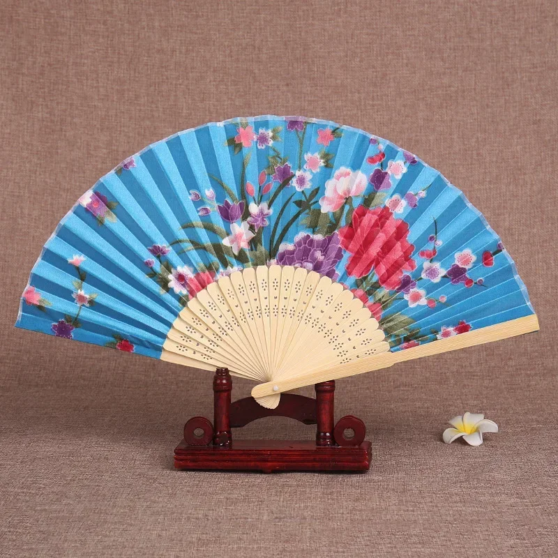 

1Pcs Retro Folding Silk Fan Chinese Style Decorative Men Pocket Bamboo Handle Hand Held Fan Party Favors Home Decoration Crafts