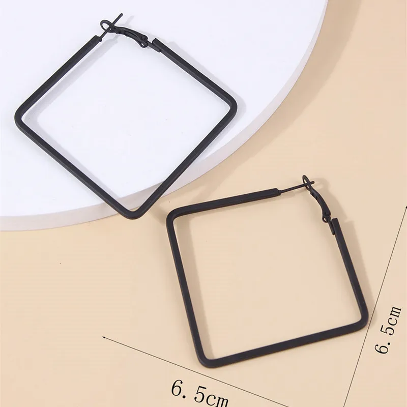 Fashion Punk Style Black Hoop Earrings Geometric Shaped Hoop Earrings Fashion Jewelry