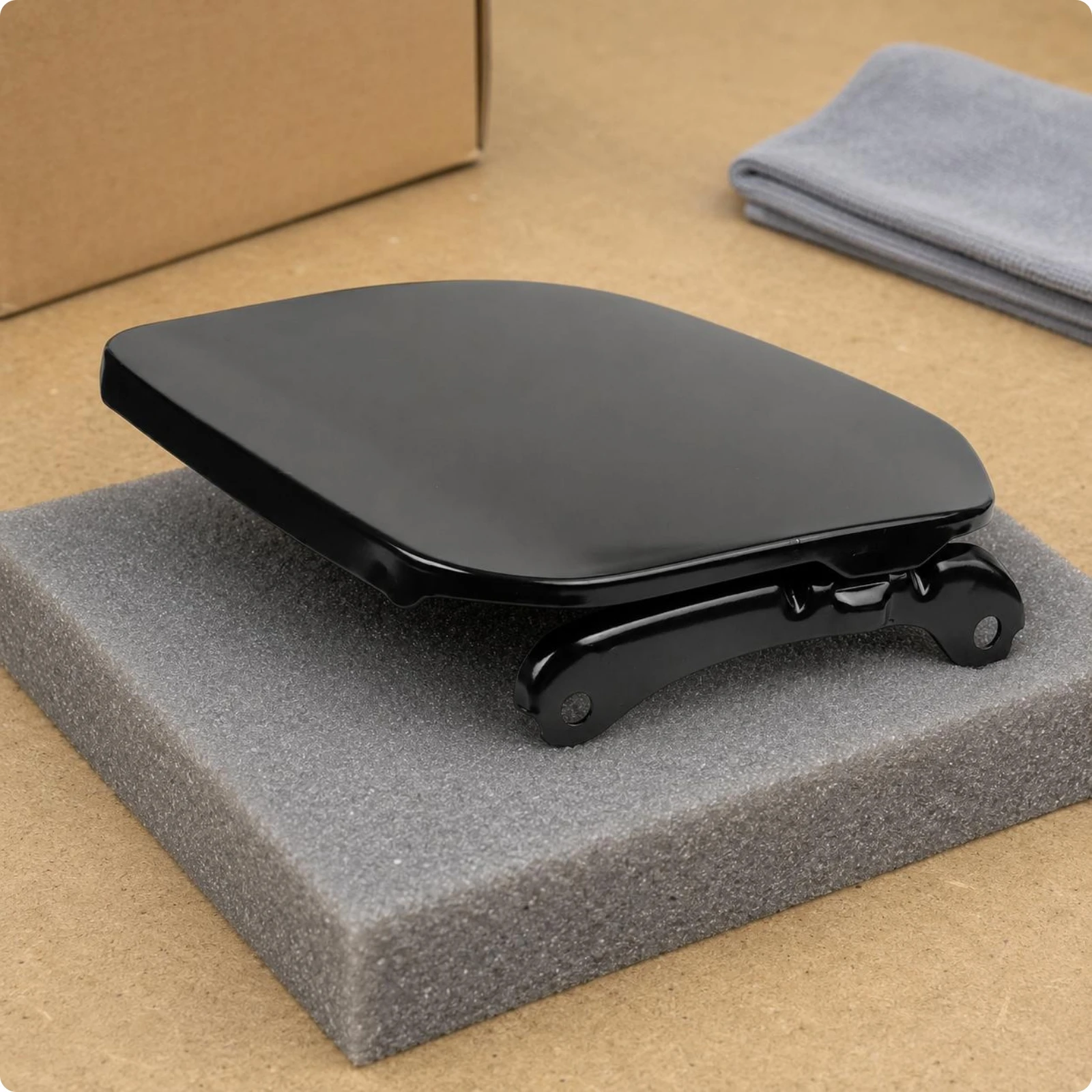Fuel Filler Door Direct Replacement Gas Cap Door Fuel Filler Lid Easy Installation Car Part Black Finish for Mechanics