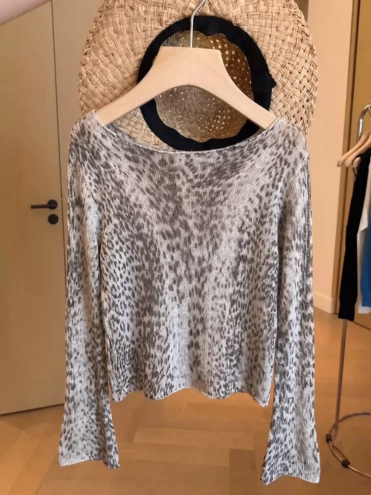 2026 New Vintage Style Slim Fit Long Sleeve One Shoulder Knitted Top Leopard Print Casual Loose T-Shirt for Women Autumn Wear