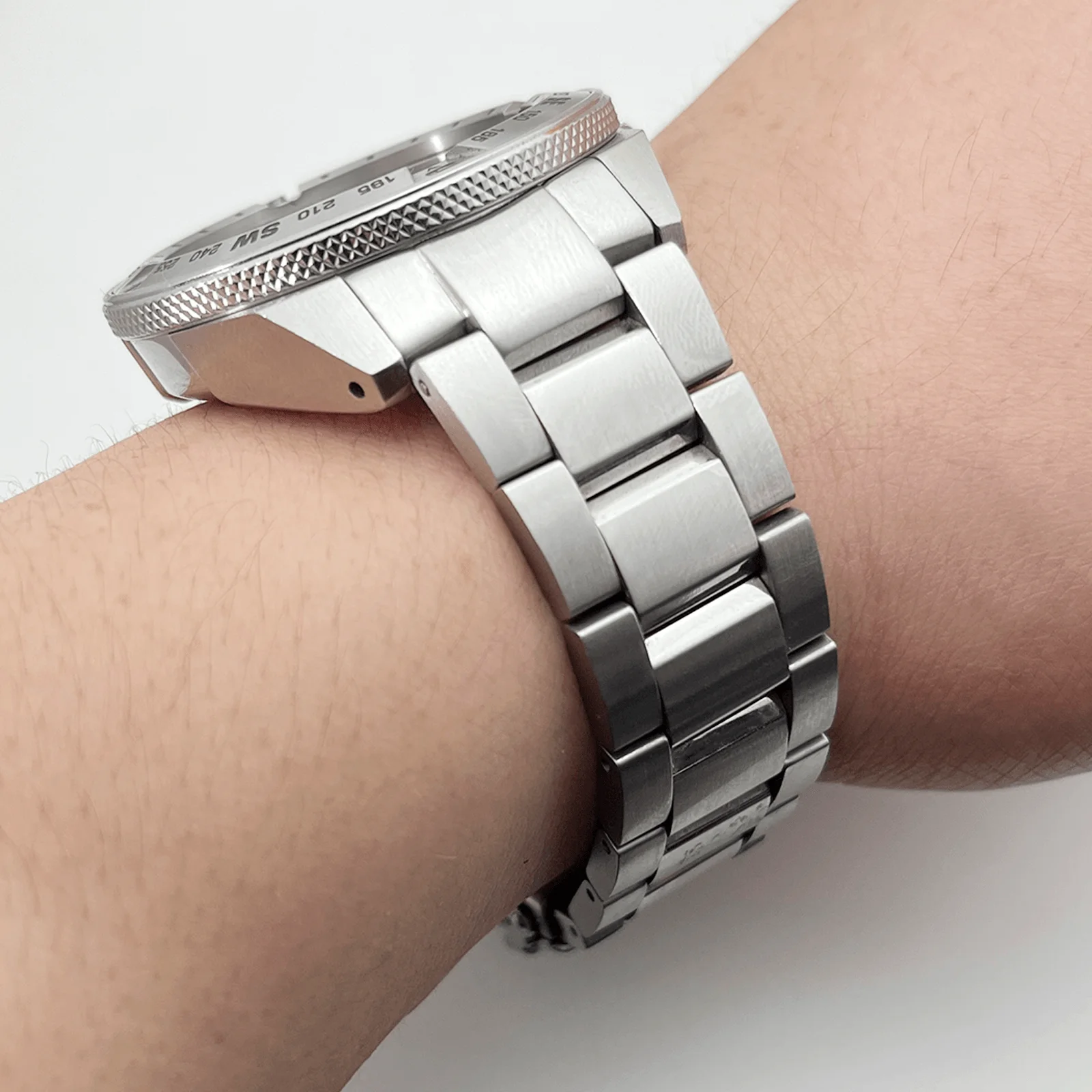 Mod Silver 44MM NH35 Custodia Samurai Cassa in vetro zaffiro Inserto in acciaio inossidabile Cinturino solido adatto per cassa dell'orologio con quadrante da 28,5 mm