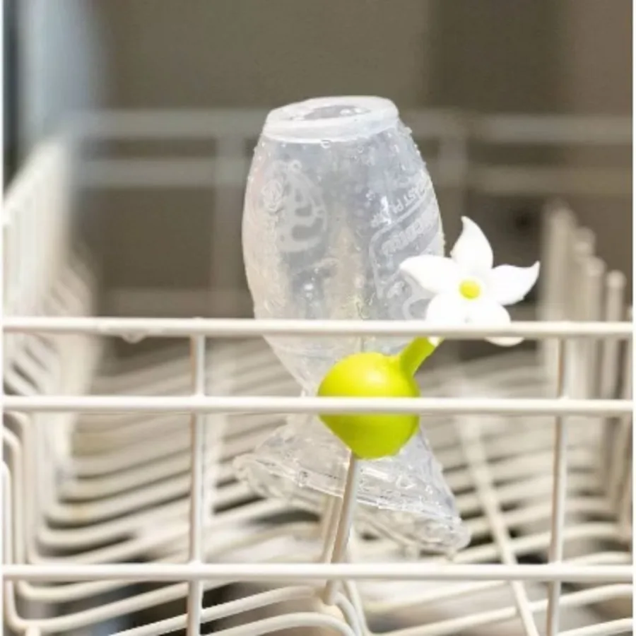 Breast Pump (without suction cup base and white flower plug) - 4 oz. Dishwasher Safe， breast feeding