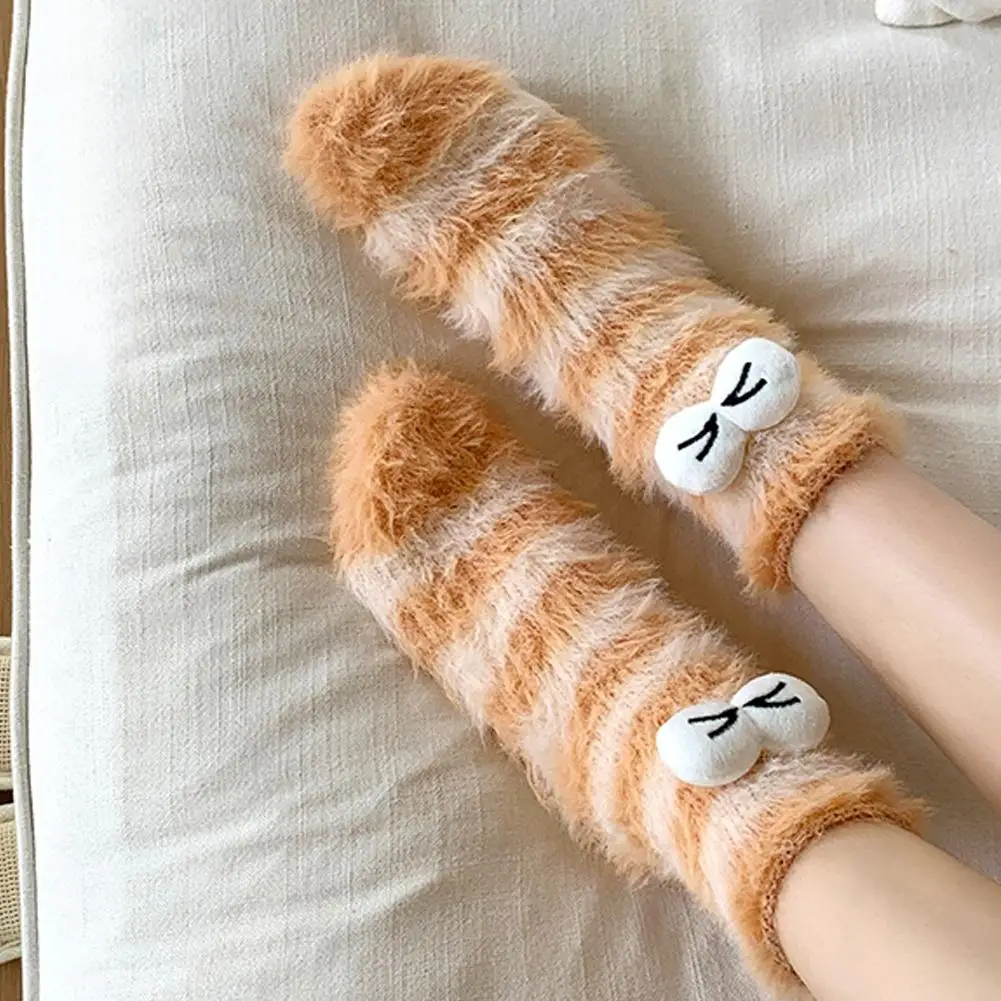 Divertente regalo di Natale Coppia Calzini di peluche per il pavimento della casa Calzini termici in velluto corallo per la casa addensato invernale Calzini per dormire in velluto