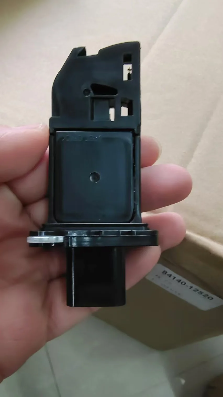 

AFH70M-83 For Citroen-Peugeot Volvo-Ford Land-Rover Mass Air Flow Meter Maf Sensor 8V21-12B579-AA, 1516668