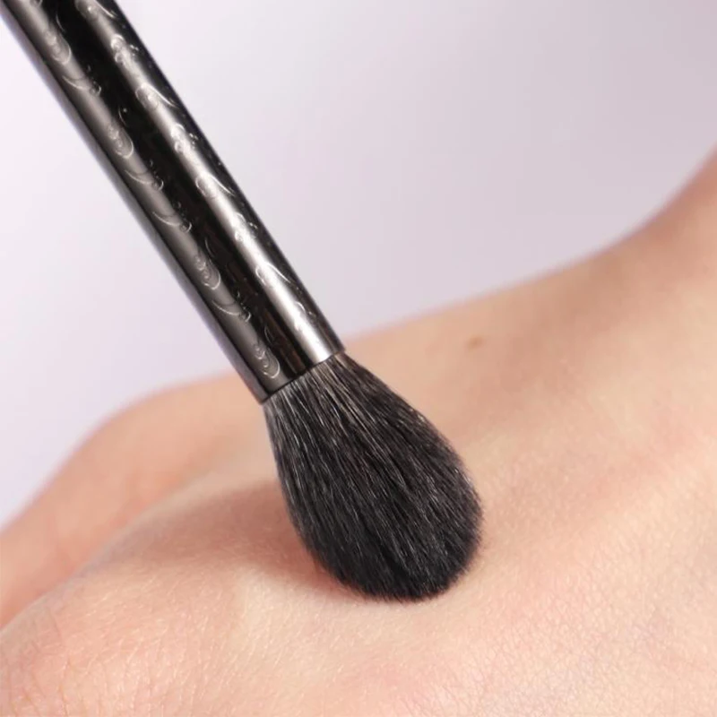 CHICHODO Professional animal hair makeup brush Highlight brush Sculpting brush Powder brush Good beauty tools - Soft goat hair