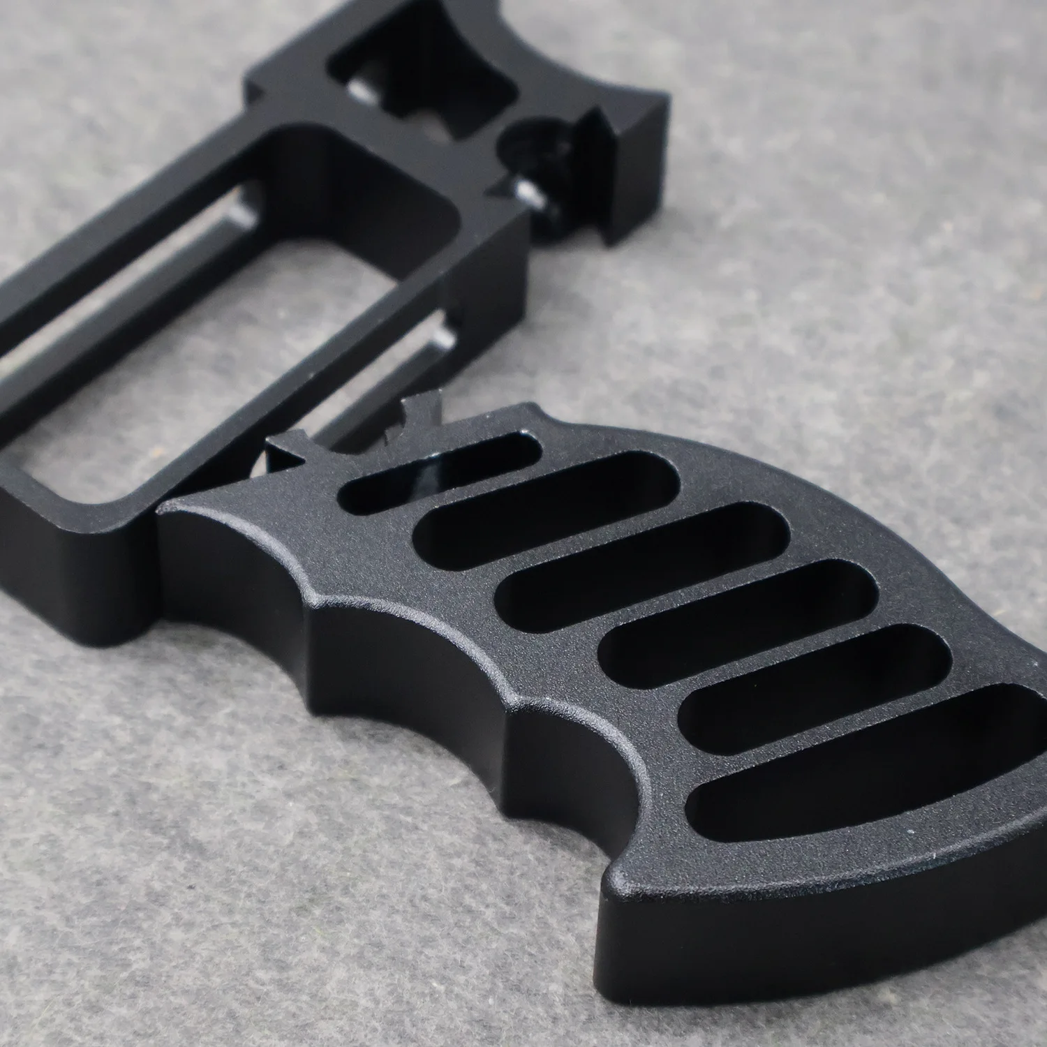 2026 Hot Metal Detachable Grip DIY Slingshot Special Assembly Grip Homemade Large Slingshot High-quality Accessories Parts