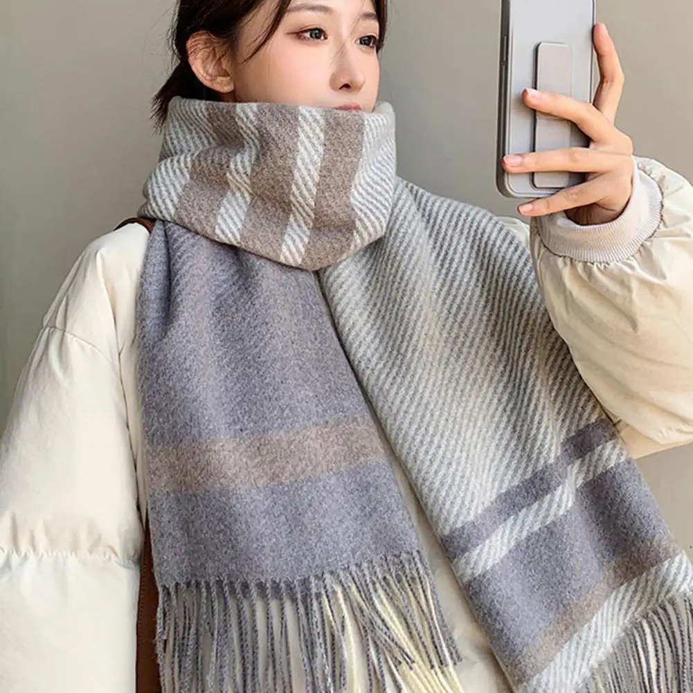 Bufanda cálida con borlas para mujer, bufanda elegante de invierno, Diseño a rayas, detalles de borlas, envoltura de cuello ligera y cálida para clima frío