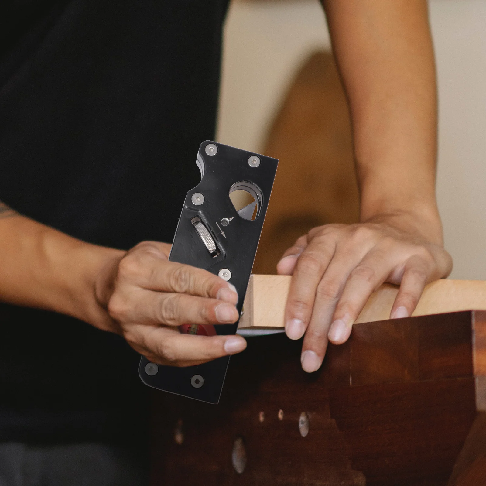 

Wood Chamfer Plane Hand Planing Tool Sharp Durable Blades Compact Size for Professional DIY Trimming Planing Corner Plane