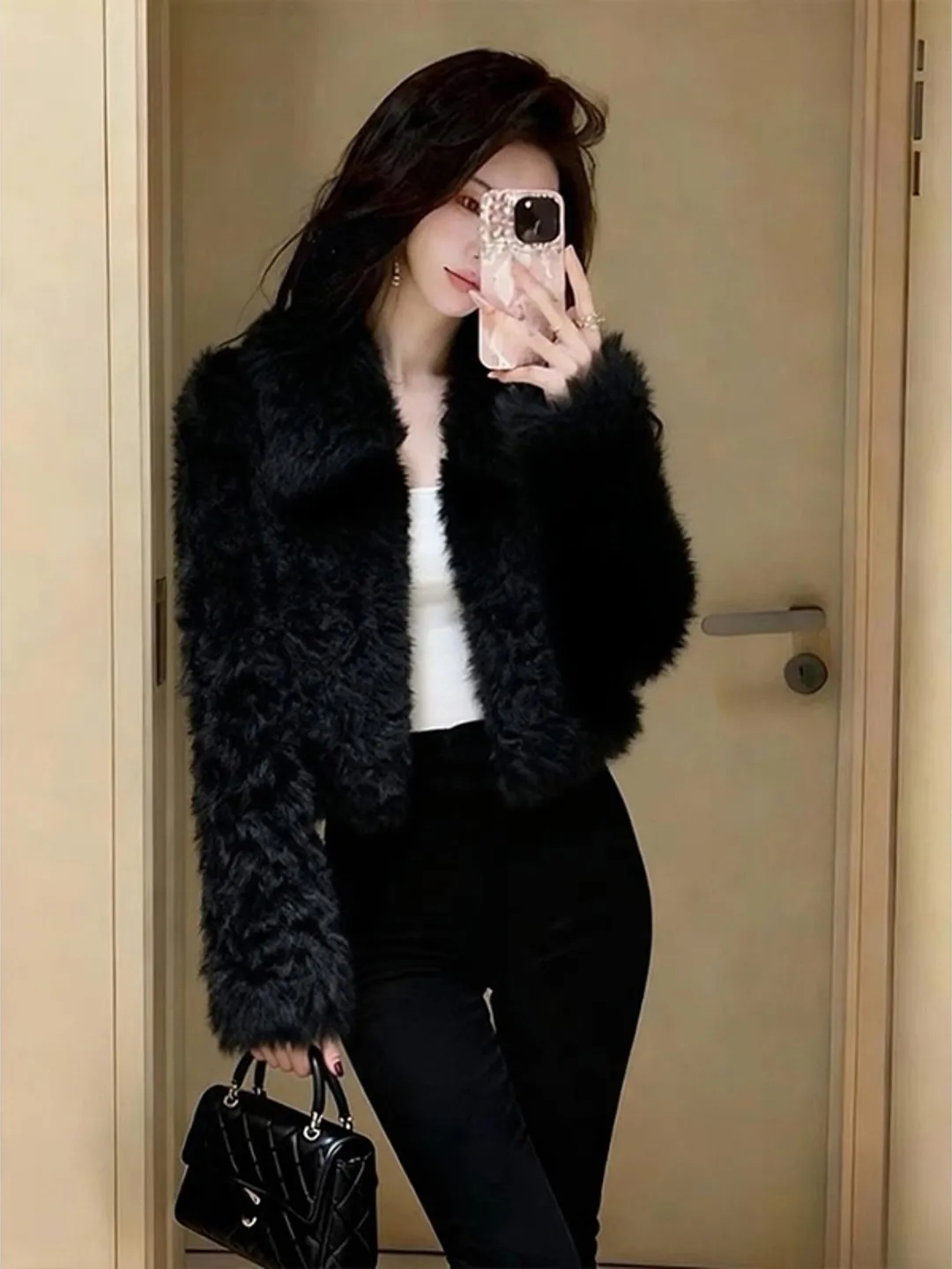 

Редкое женское зимнее пальто из меха лагонга, очень роскошное, теплое, толстое, без капюшона