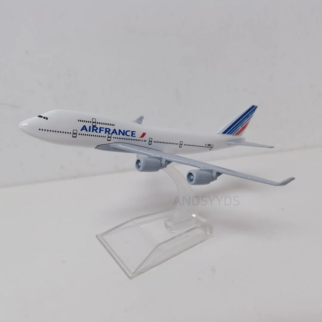 Model 16cm Air France Airways Plane B747 1/400 Scale Aircraft Diecast Metal Alloy Airplane With Base Souvenir Collection Display
