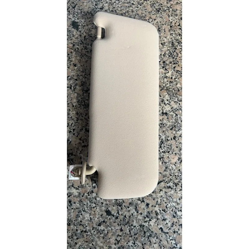 

Для Toyota Crown Hongqi Shengshi 2005-2009 солнцезащитный козырек с диффузором света в сборе левый и правый 74310-0N021