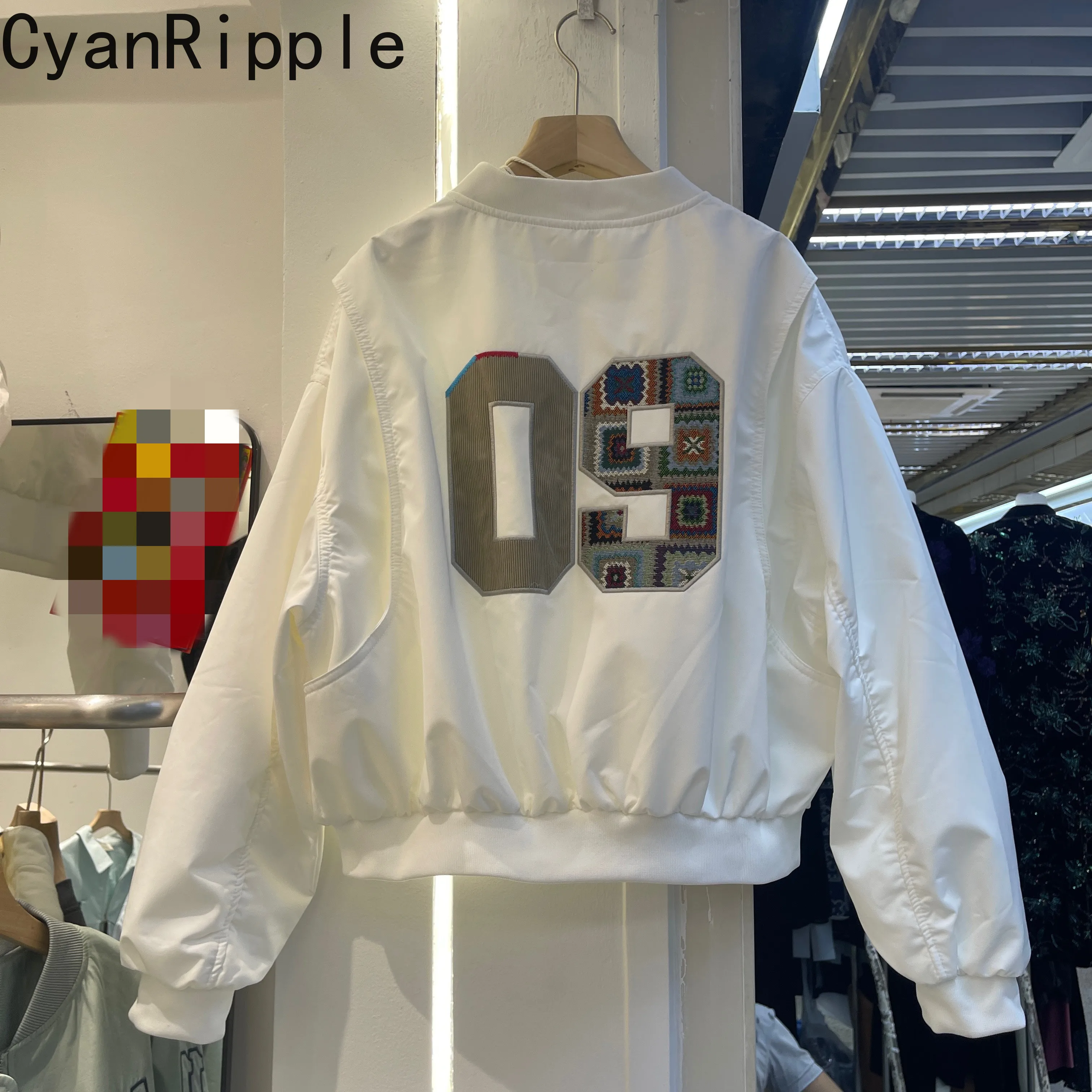 

Новая весенне-осенняя свободная куртка-кардиган на молнии с вышивкой букв, воротником-стойкой, в стиле бейсбольной куртки, с длинными рукавами, повседневная женская верхняя одежда 2026 года