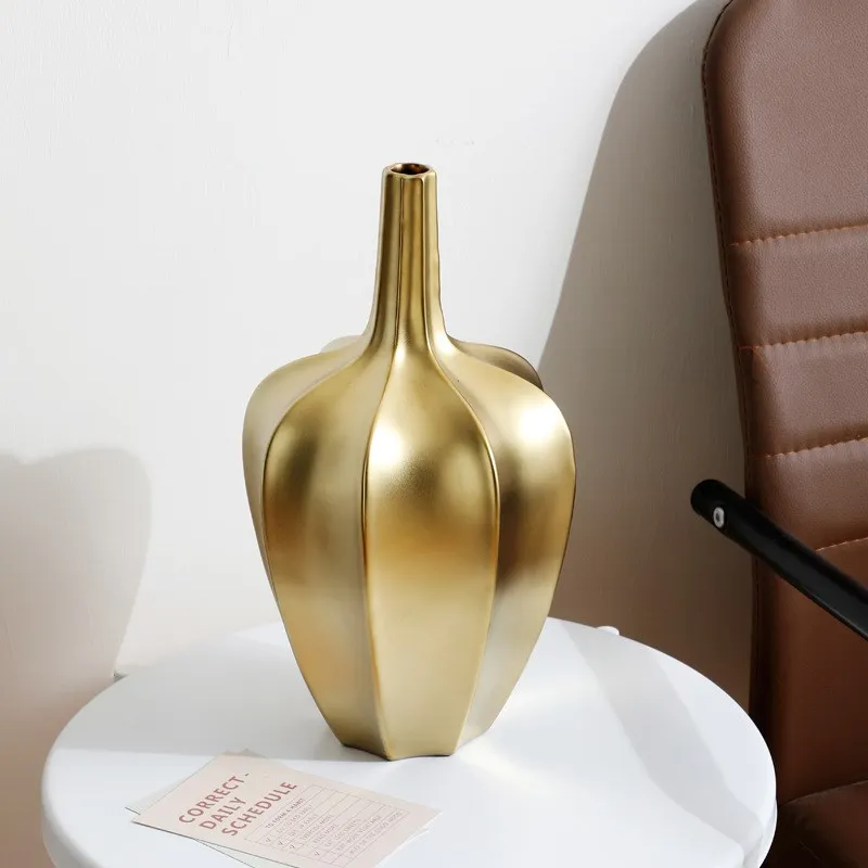 Creative Home Vase Dried Flower Ceramic Gold Vase Electroplating Entrance Decorative Ornament