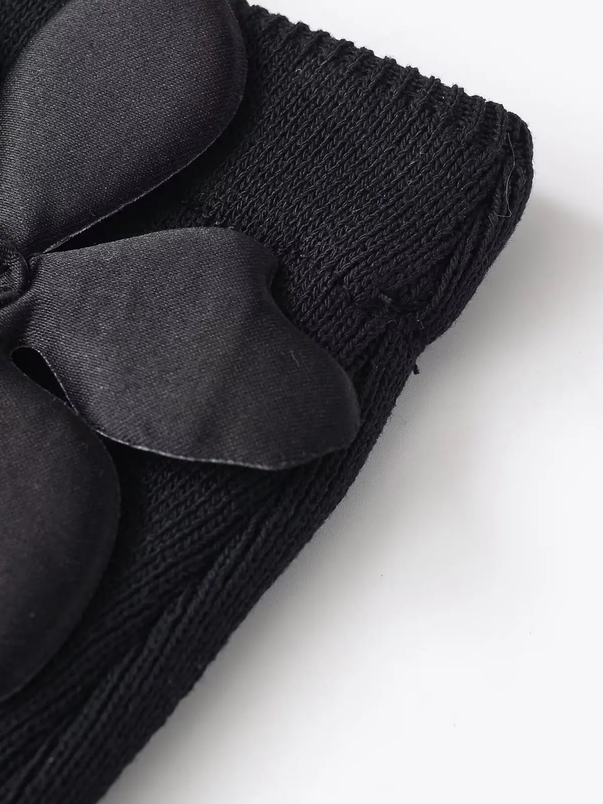 2025년 겨울 하이웨이스트 니트 스커트 여성용 패셔너블 플로럴 스트럭처 스커트 캐주얼 슬레 폴리에스터 섬유