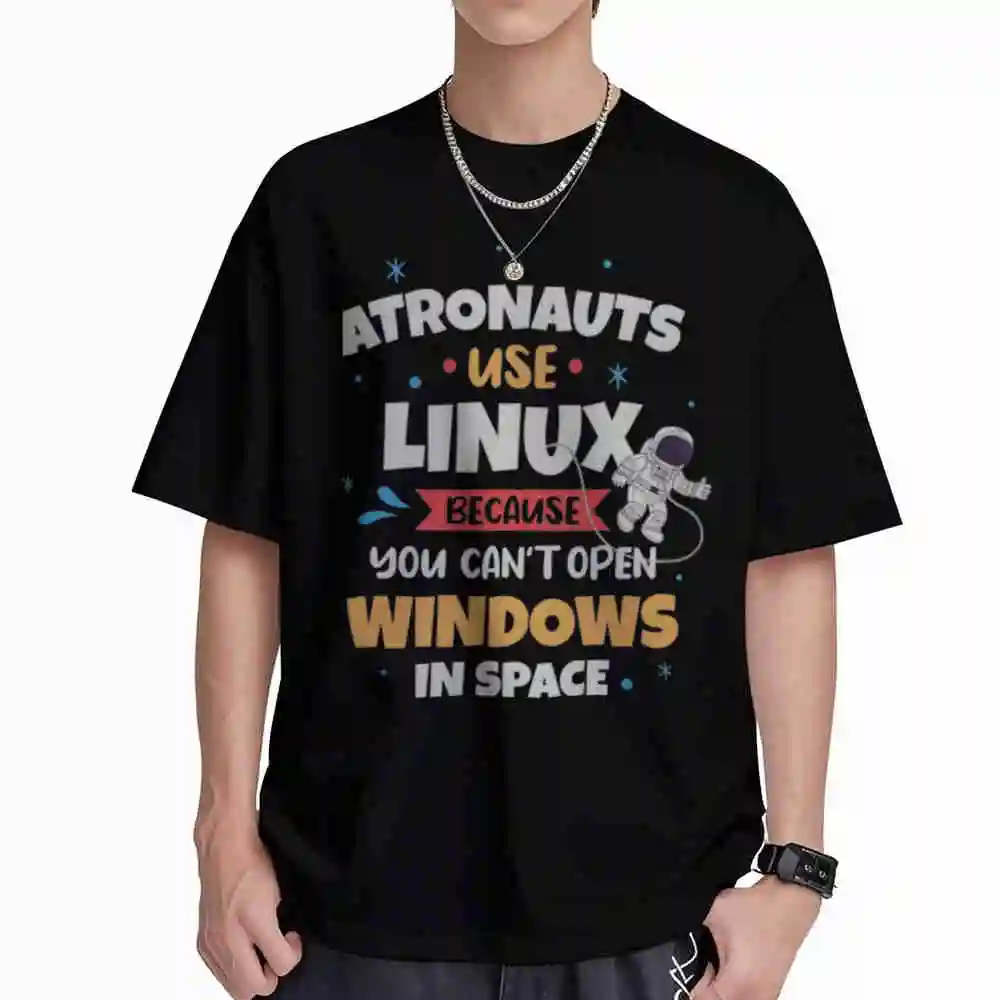 Astronauts Use Linux Because They Can't Short Sleeve Tee 100% Cotton T-Shirt