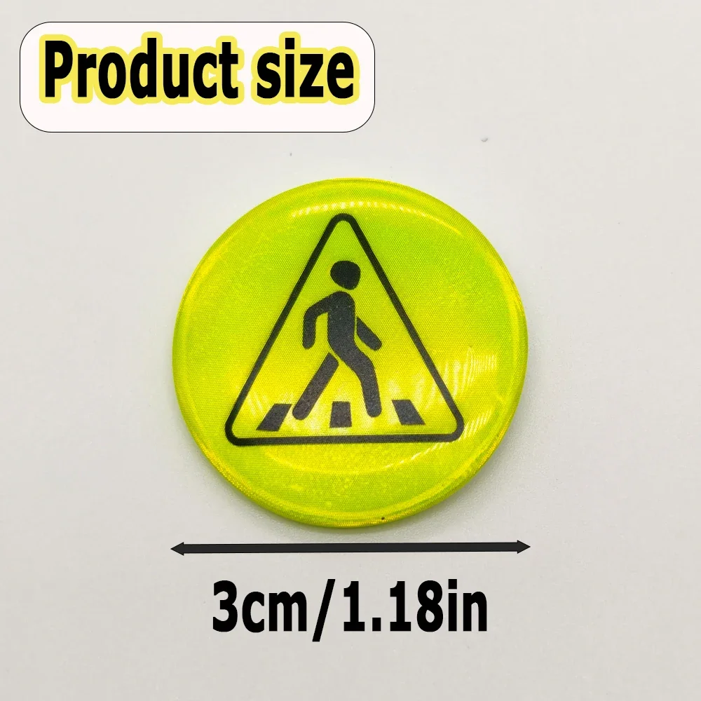 بروش دائري عاكس للضوء للرجال، قلادة حقيبة ظهر متعددة الاستخدامات للأنشطة الخارجية في الليل، هدايا صغيرة للنشاط