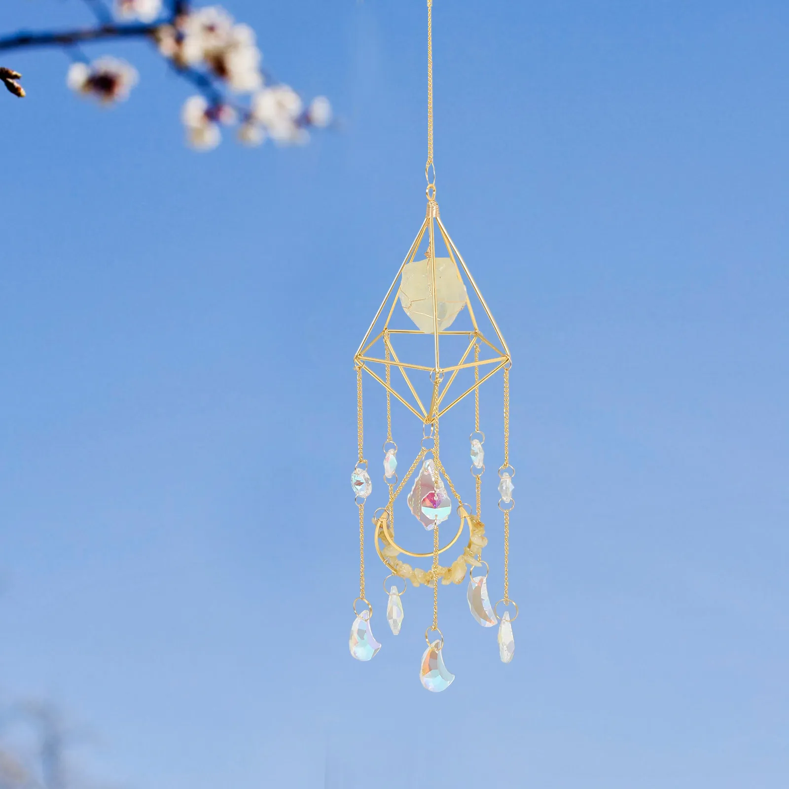 Crystal Sun Catcher Wind Chime Hanging Decoration Glass Prism Pendant for Windows Garden Home Indoor Outdoor Light Refracting