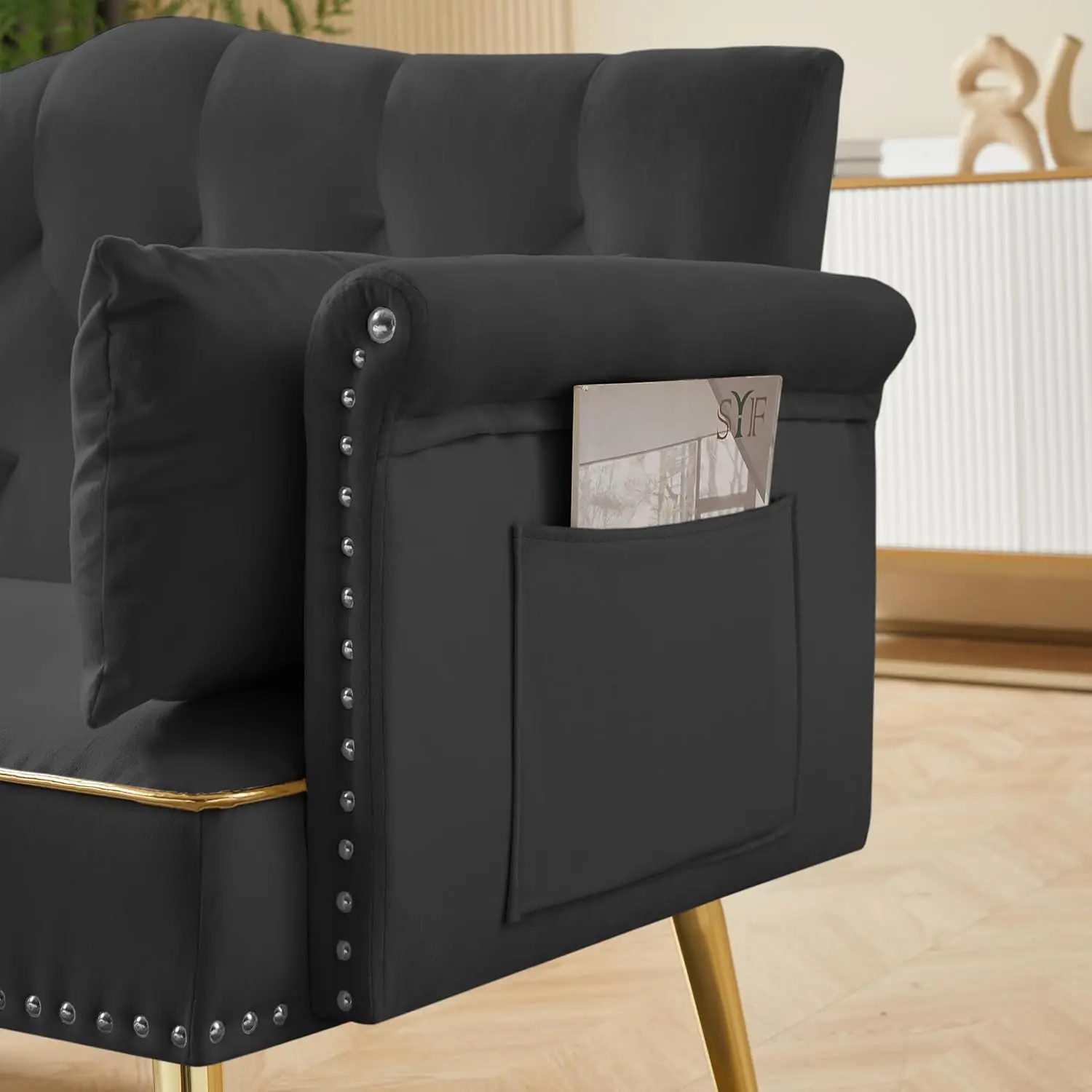 Sofá Loveseat de veludo com pernas e bolsos laterais de metal dourado, encosto capitoné, perfeito para sala de estar, quarto ou escritório (preto)