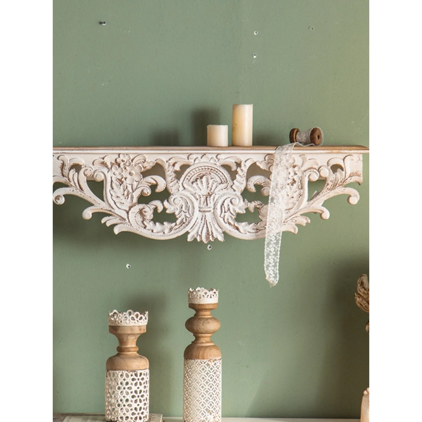 American retro carved wall hanging country bed and breakfast living room wall decoration rack creative French bedroom baffle