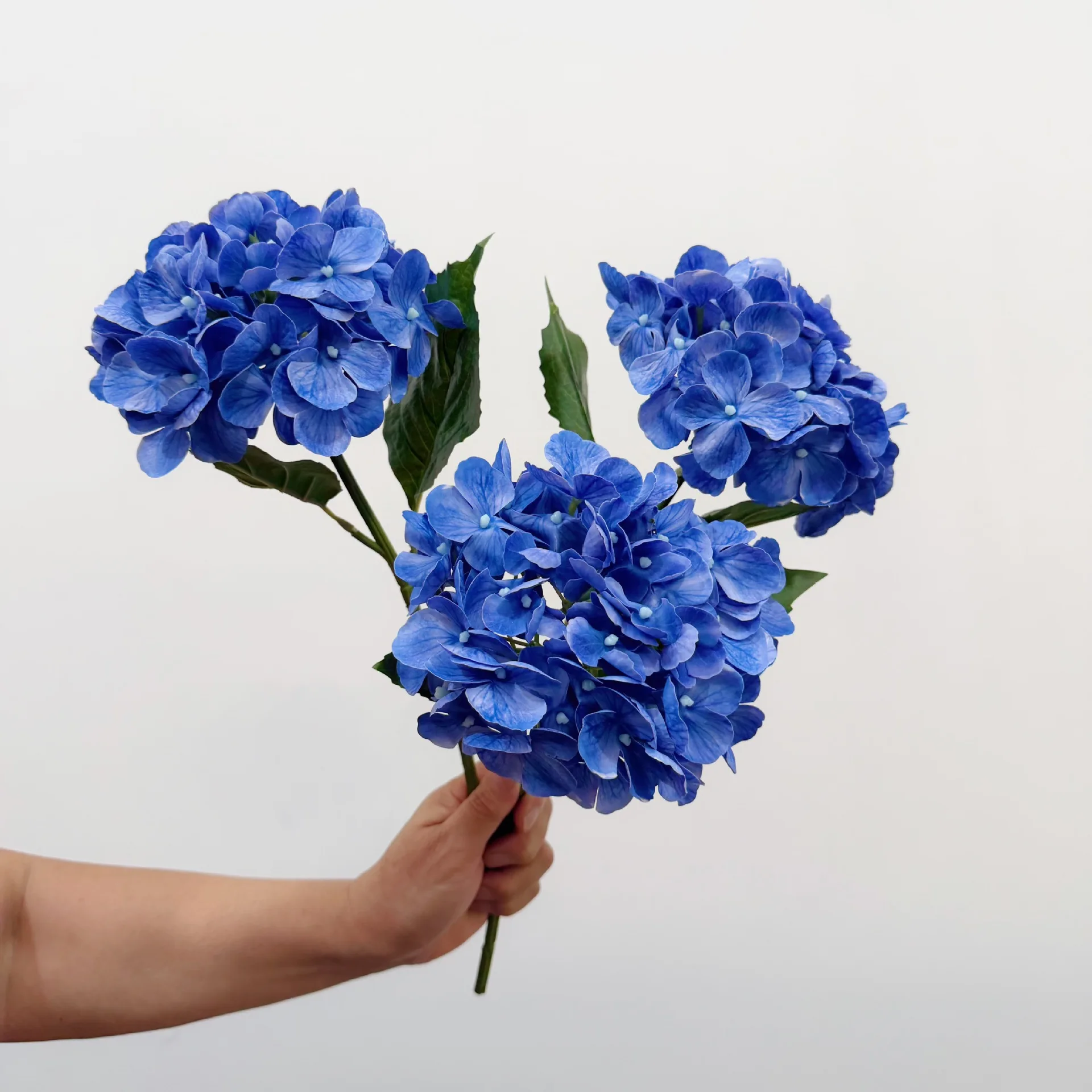 4 Stück Feuchtigkeitsspendende Latex-Hortensien, Künstliche Blumen mit Echtem Touch, Hochzeitstisch-Blumenarrangement, Party- und Heimdekoration, Blumenstrauß – Detail 12