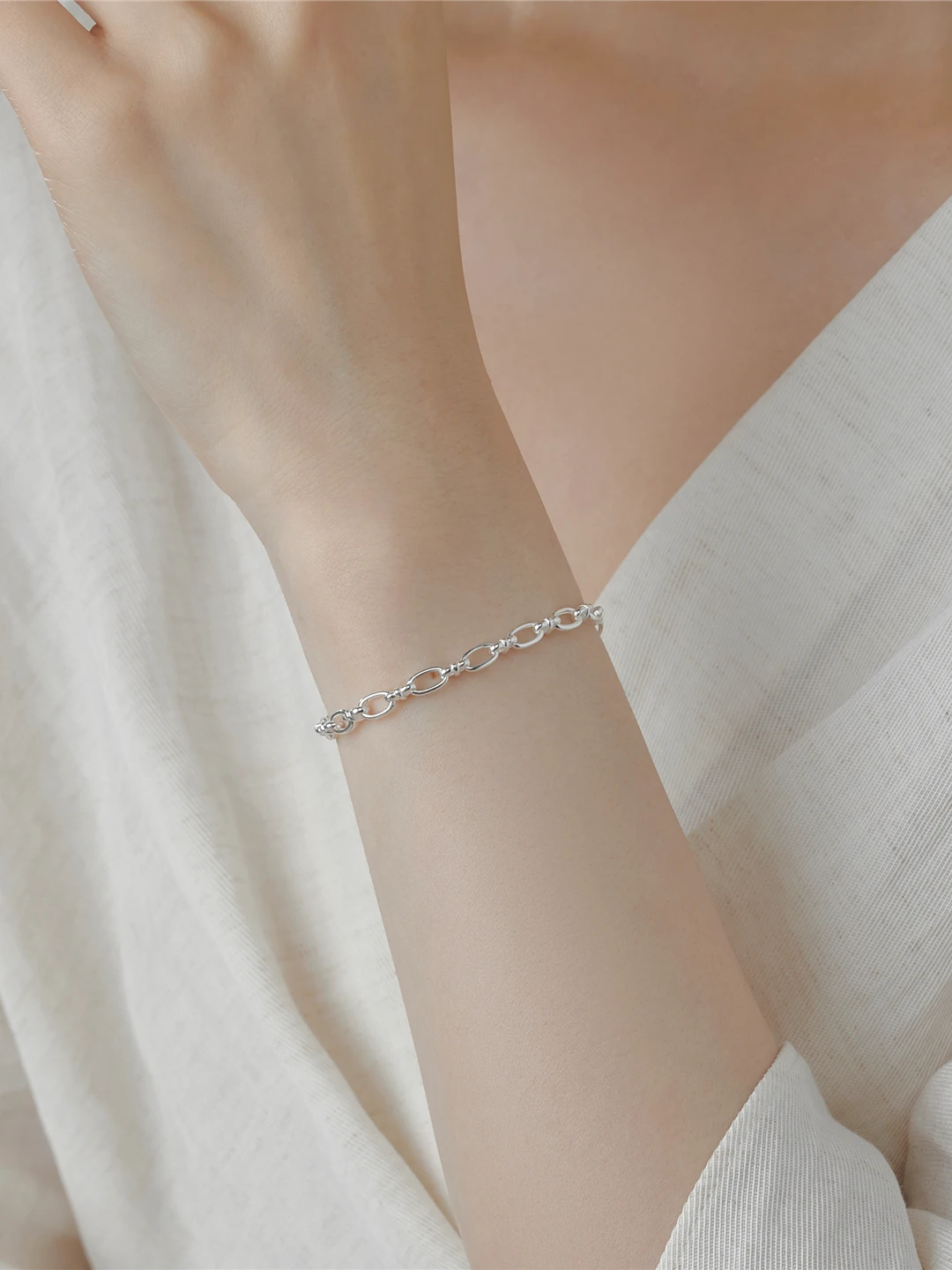 S925 Sterling Silver Minimalist Retro Cool Neutral  Bracelet Oval Buckle Clasp Stackable Fashion Jewelry for Women