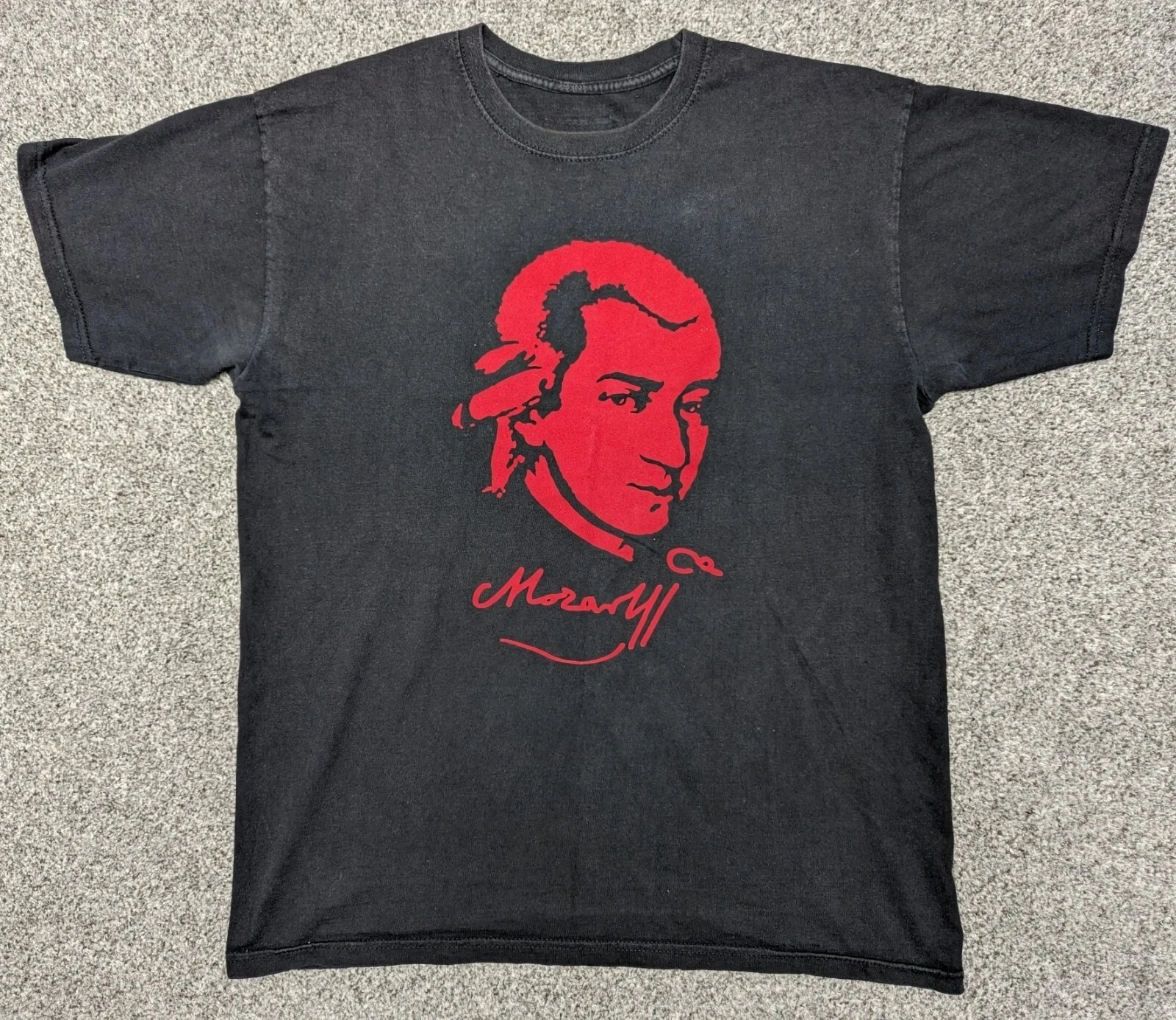 

Vintage Early 00s Mozart Flocked Portrait Tee American Band Singer T-shirt Men Street Short-sleeved Women Cotton Round-neck Top