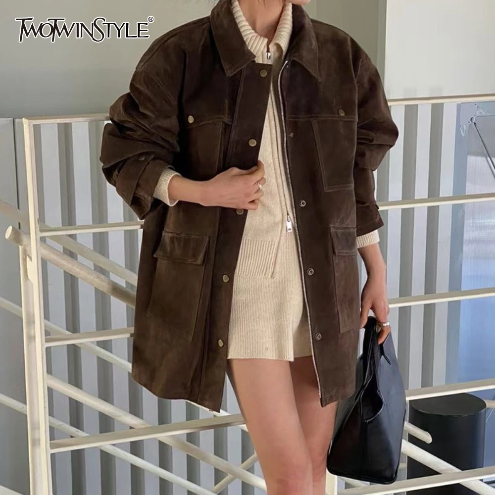 

TWOTWINSTYLE однотонная базовая куртка со сращенными карманами, женская свободная уличная одежда с лацканами и длинными рукавами, женские куртки, осенняя мода, новинка
