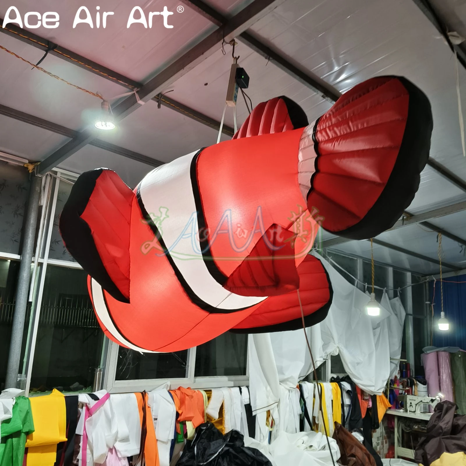 Inflatable Giant Clownfish Toy - огляд і ціна Aquarium Fish In Nemo