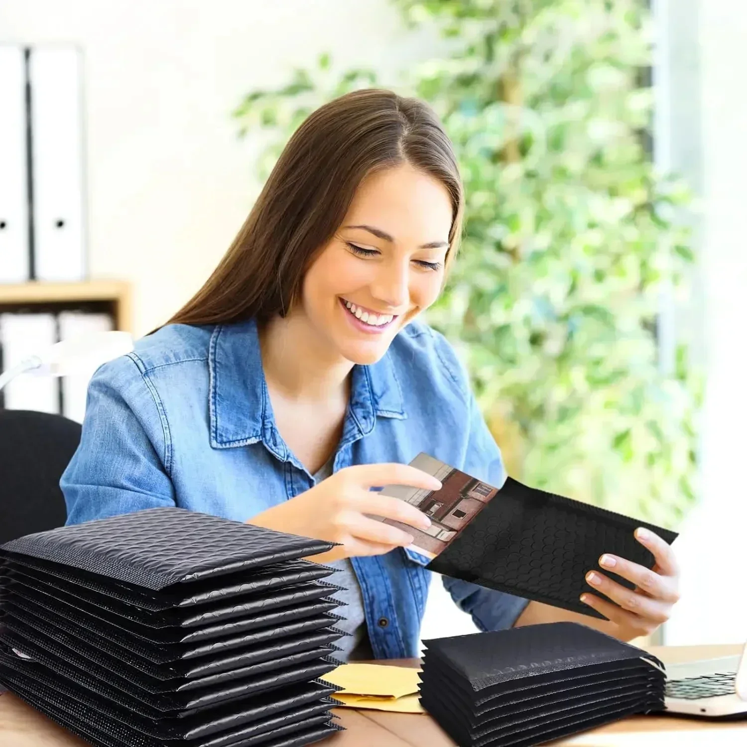 Enveloppe d'Emballage à Bulles Noire pour Documents, Sac à Bulles Auto-Scellant, XR, 100 Pièces