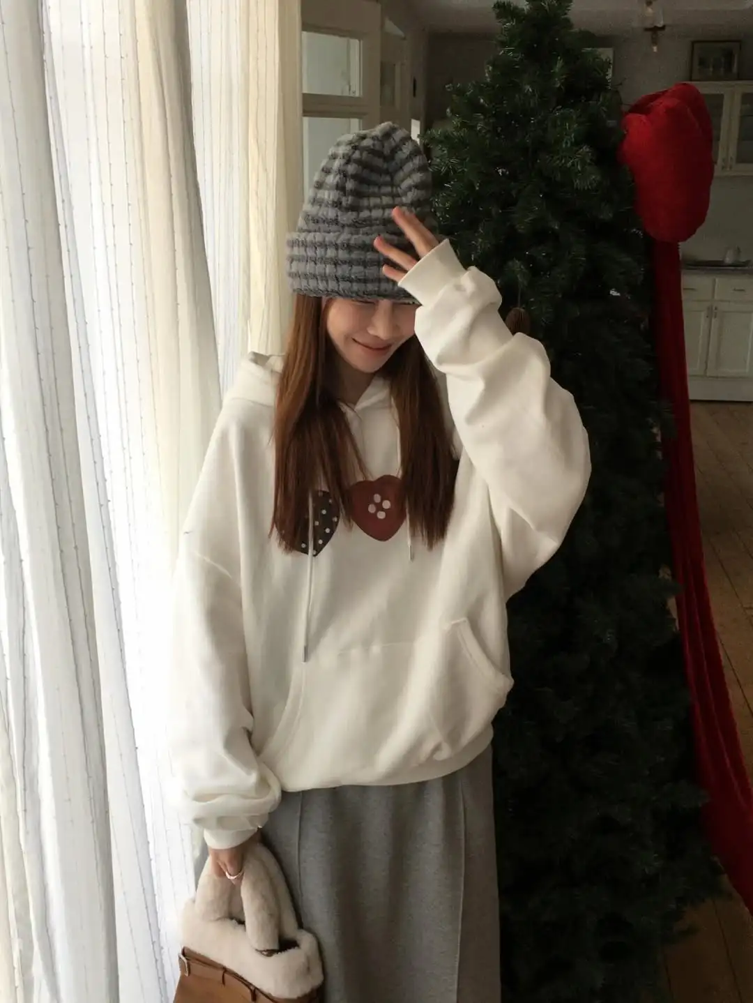 

Модная женская хлопковая толстовка оверсайз с длинными рукавами, с забавным принтом в виде сердец, осенне-зимняя новинка для повседневной носки