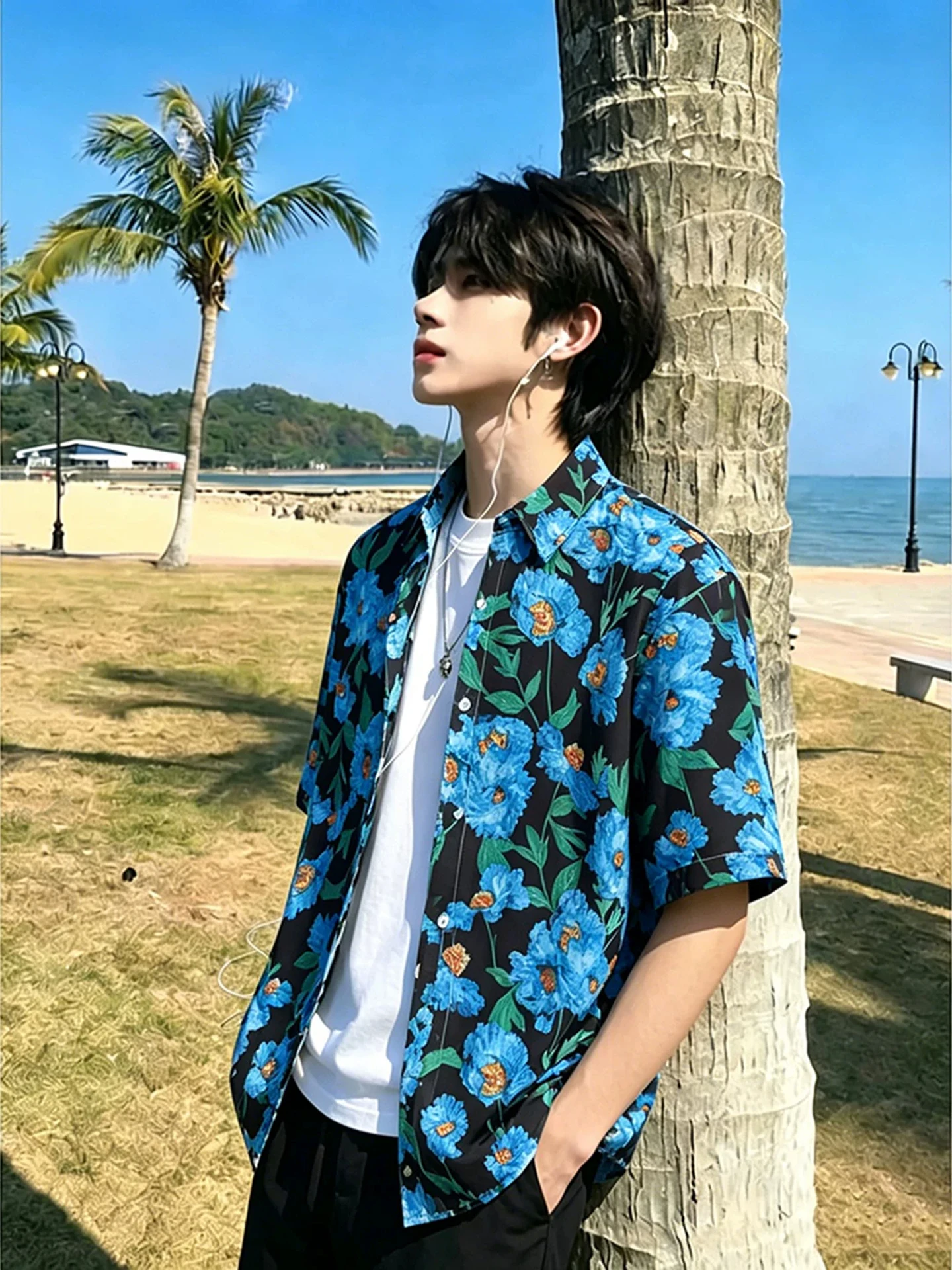 

Hawaii Beach Short Sleeve Shirt Men Summer Thin Ice Silk Loose Fit Printed Casual Shirt Breathable Lightweight Sun Protection
