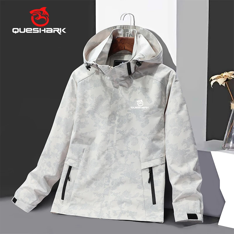 

QUESHARK Women Camouflage Waterproof Windproof Softshell Camping Hiking Jacket Spring Autumn Trekking Climbing Windbreaker Coat