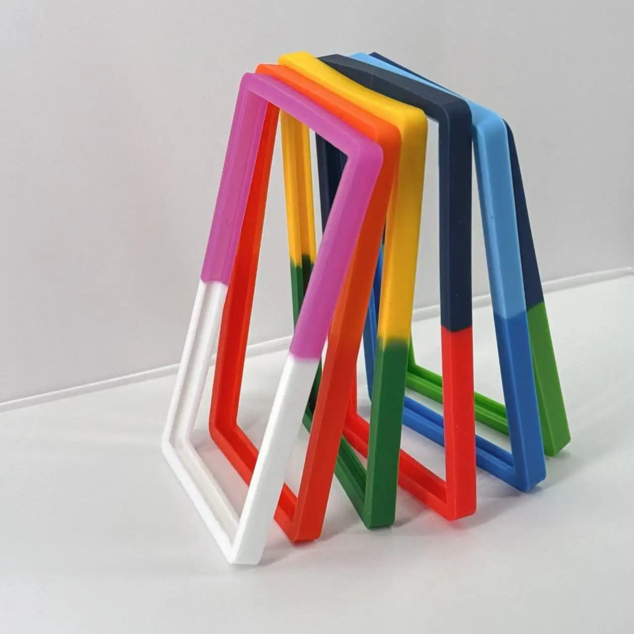 

Набор из 6 силиконовых мягких защитных чехлов для карт с рейтингом PSA, полностью защищающих от падений и царапин, разноцветные