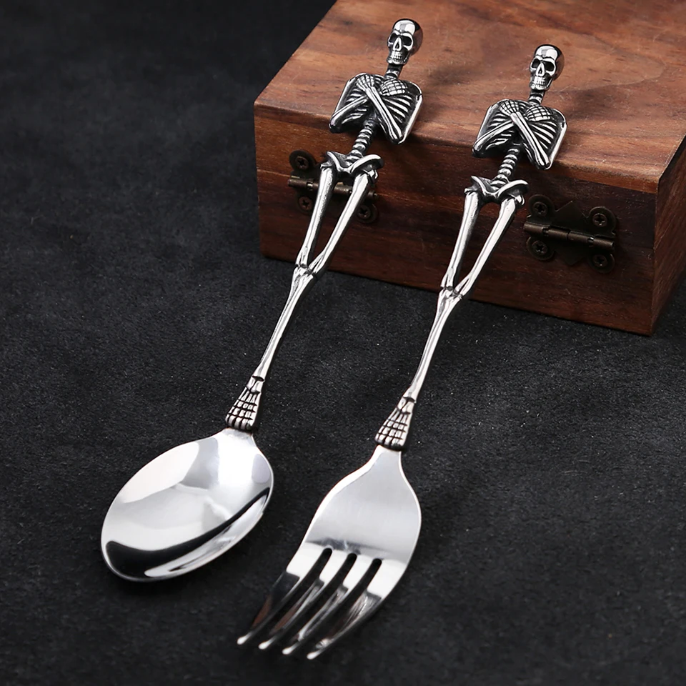 

High Quality Creative Design 304L Stainless Steel Skull Fork Spoon Set Cool Fashion Tableware Set Vintage Jewelry Gift Wholesale