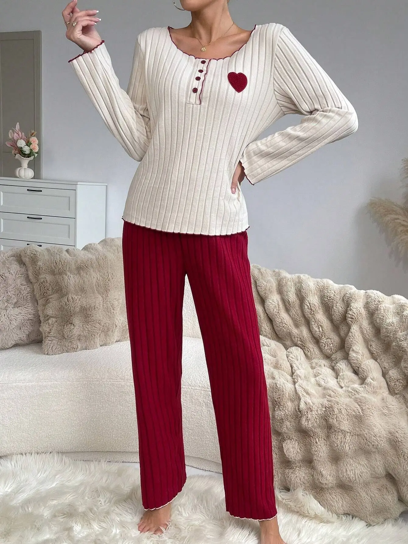 

Women Casual Pajamas Set Autumn Winter Sleepwear Long Sleeve Heart Printd Tops and Long Trousers Homewear Loungewear