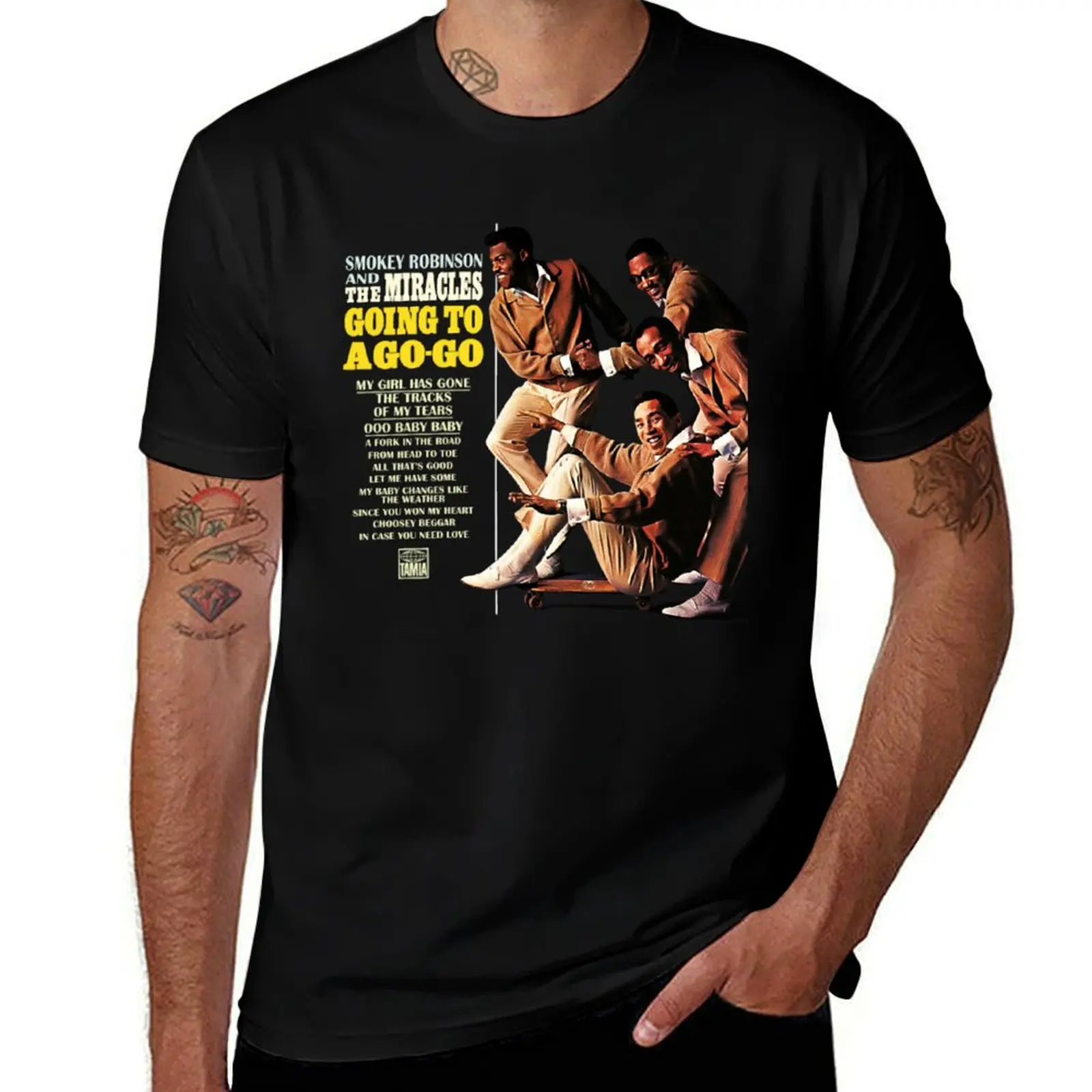 M500-412-NV. Smokey music Robinson and the Miracles, &39;Going to a Go Go&39; T-shirt unisexe à col en V