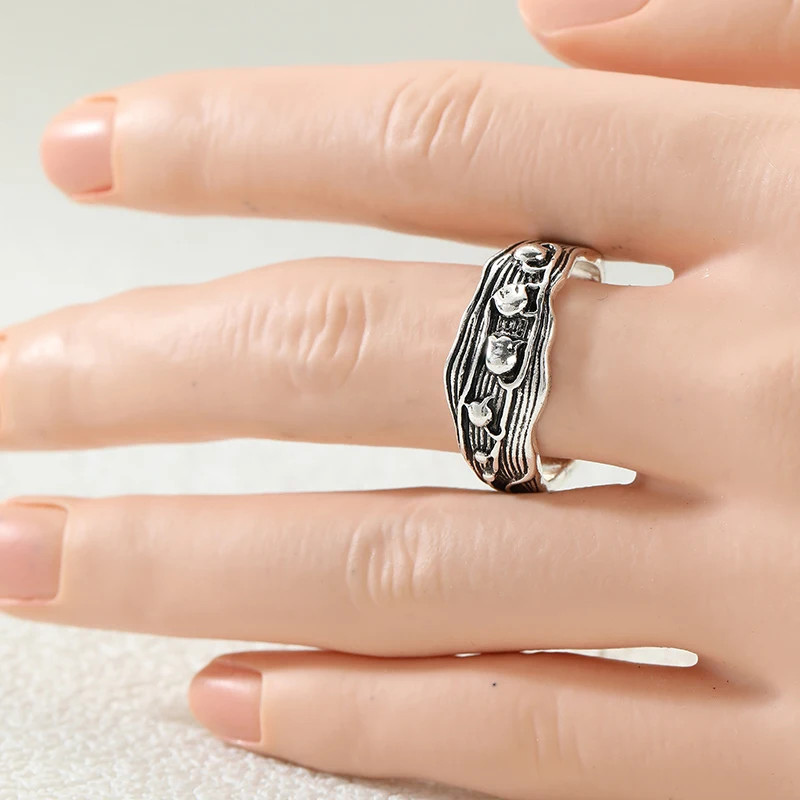 Aesthetic Design Elegant Tulip Cameo Silvery Ring for Women Vintage Personality Banquet Festival Charm Hand Carved Jewelry Gifts