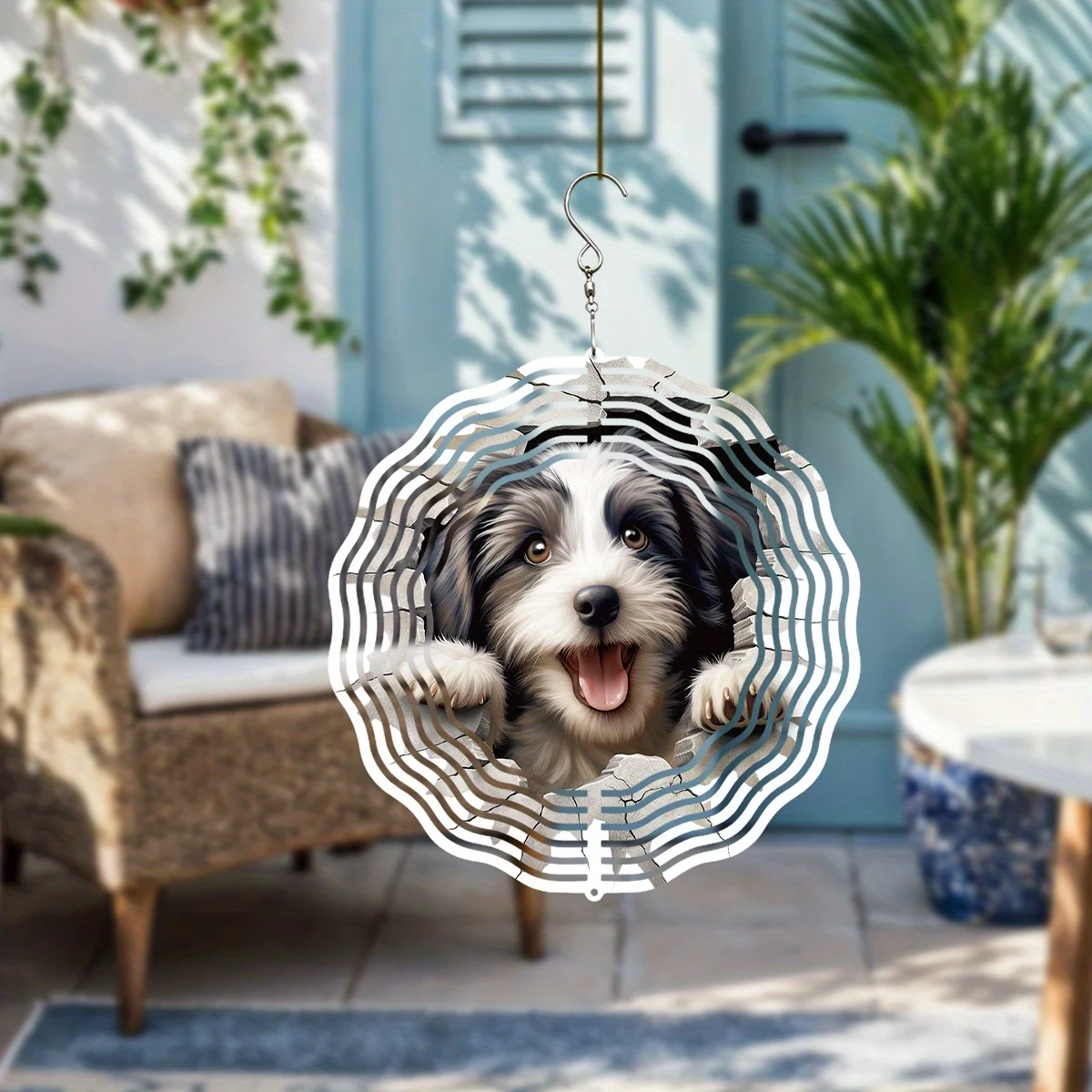 This Outdoor Metal Wind Chime Features a Design of a Dog with Its Tongue Out, Making It an Ideal Decoration for Gardens