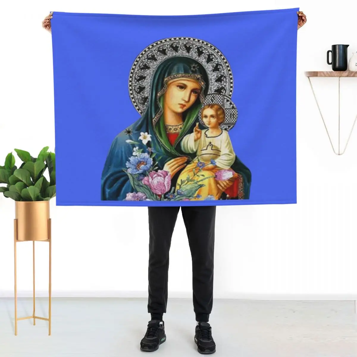 The Mother of God; Virgin Mary Throw Blanket Lightweight Cozy Blanket for Bed Sofa