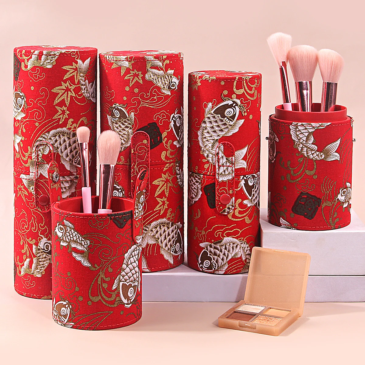 

Good luck Koi new Chinese makeup brush storage bucket with cover dustproof makeupbucket large capacity desktop storage penholder