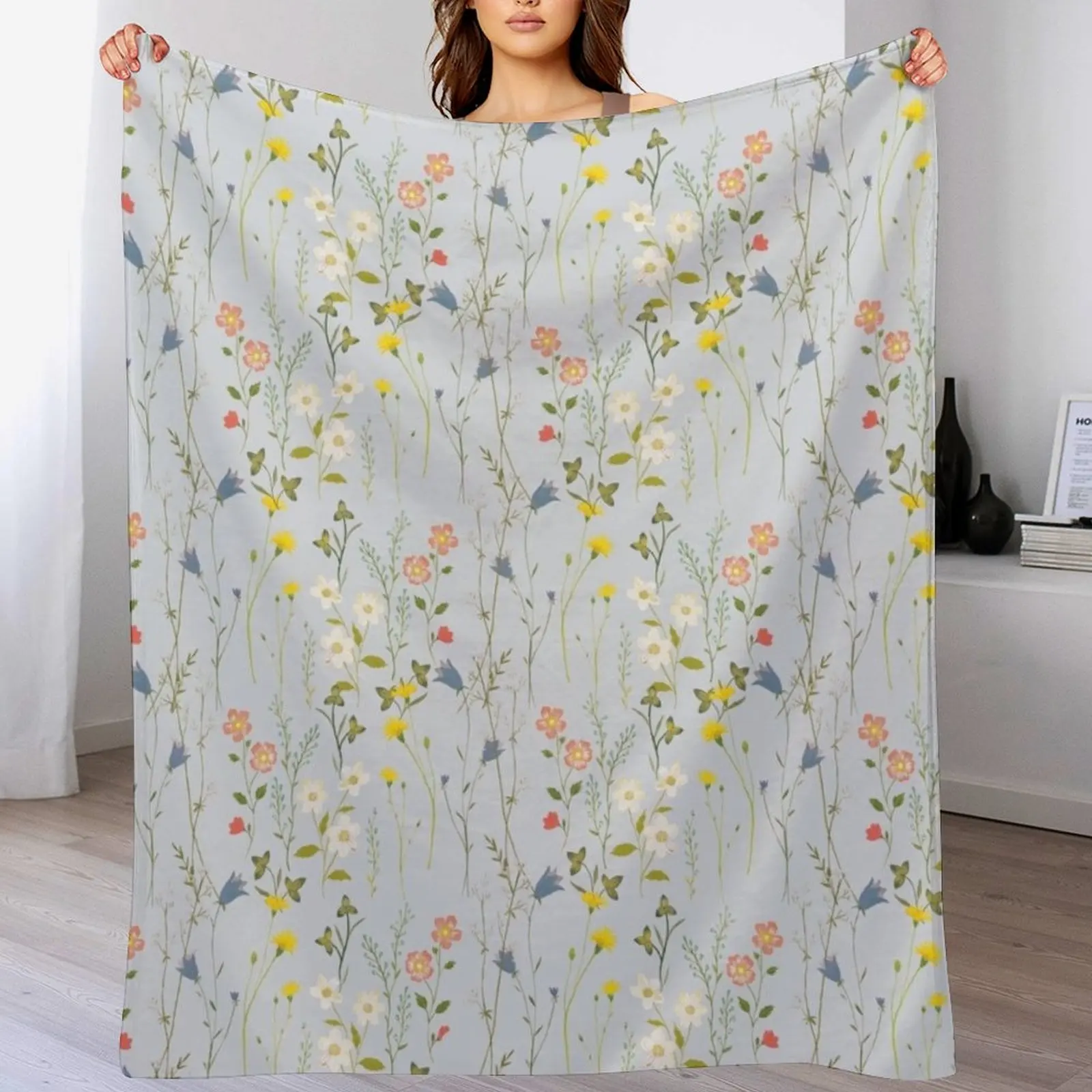 Midsummer Flowers Throw Blanket Easy Care Comfortable Blanket for Couch
