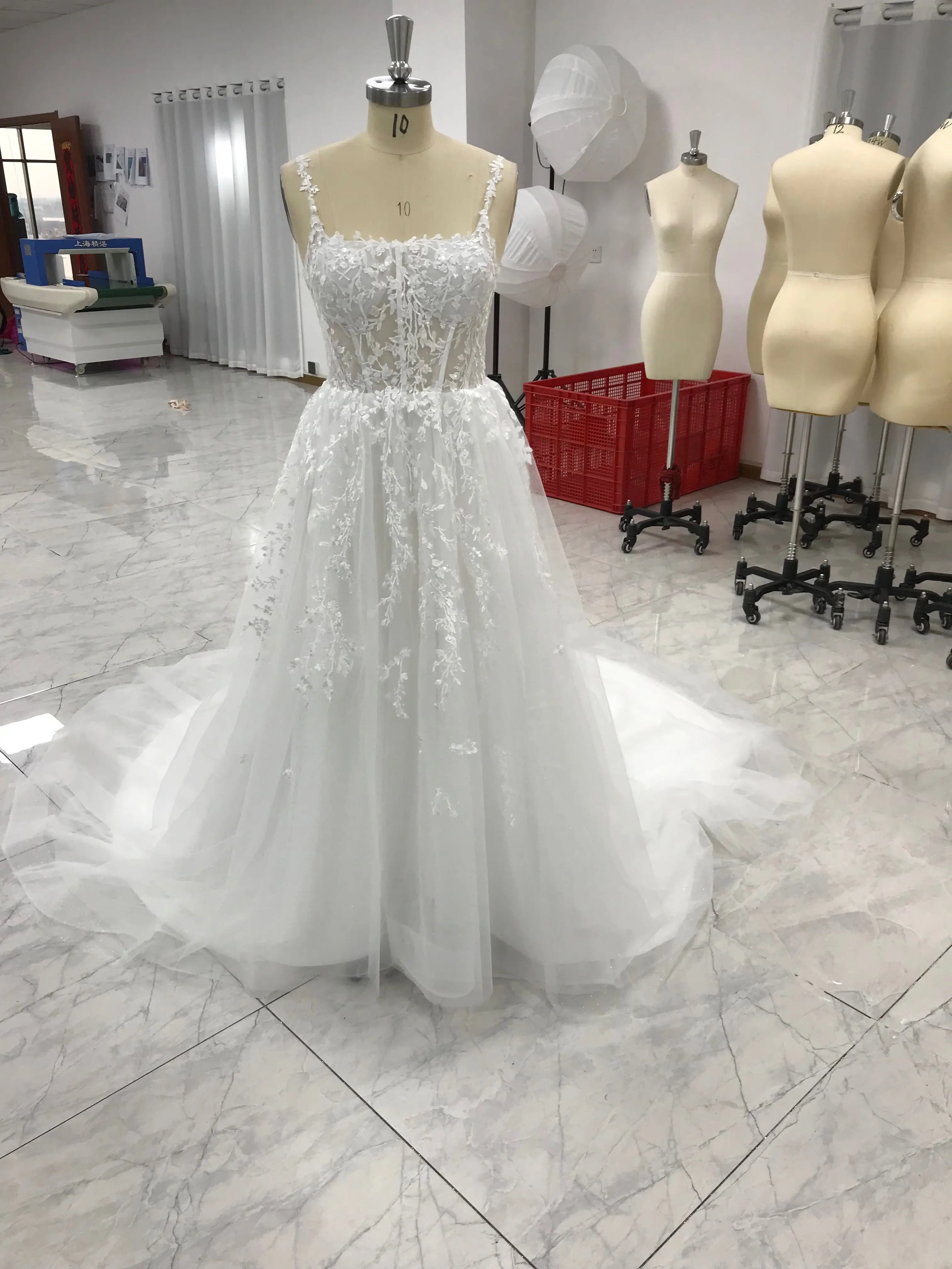 Temperamento personalizado tul A-Line tirantes espagueti apliques vestido de noche Sexy sin mangas sin tirantes vestidos para ocasiones a medida